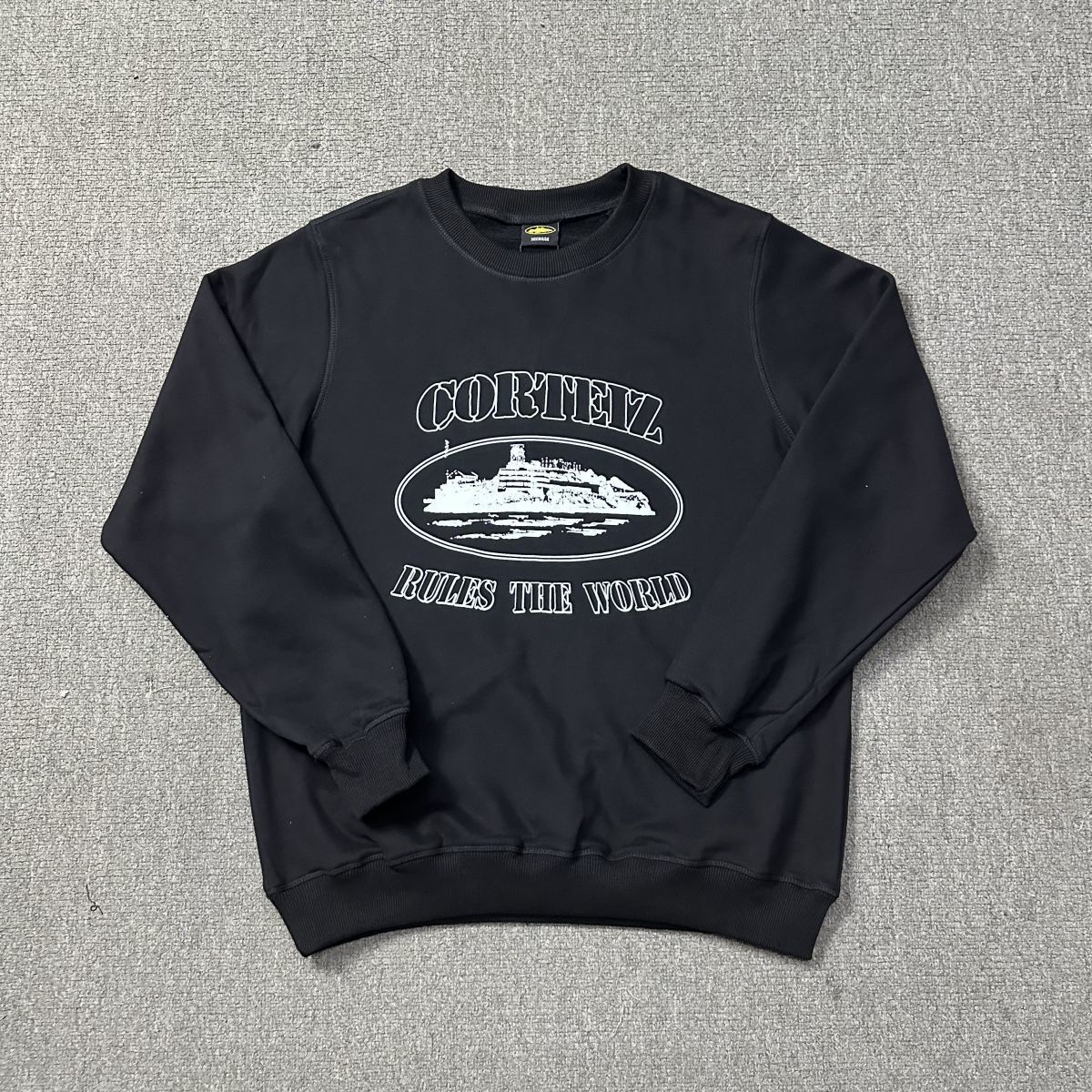 Marca de moda Alcatraz tira reflectante letra impresa camiseta de mangas cortas para hombres y mujeres callejera pantalones cortos casuales set Old Money Style
