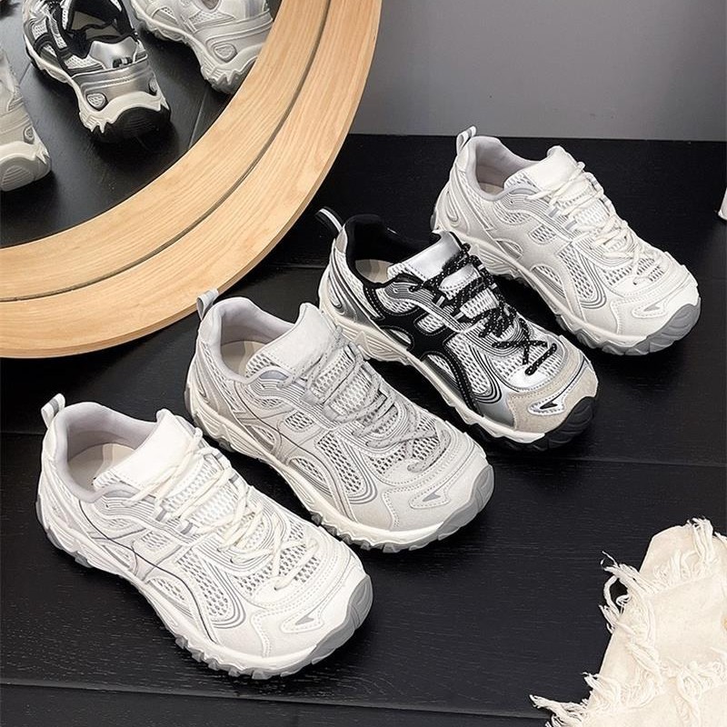 Aumentar la altura de la base gruesa de los zapatos de padres y mujeres, todo el nuevo verano delgado red transpirable, zapatos deportivos casuales de aspecto grande