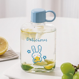 ���ƿ�S�ֱ�����ˮƿ�̲�ƿ�͸ߜ؂��Ա�y��Ů���sˮ��һ������