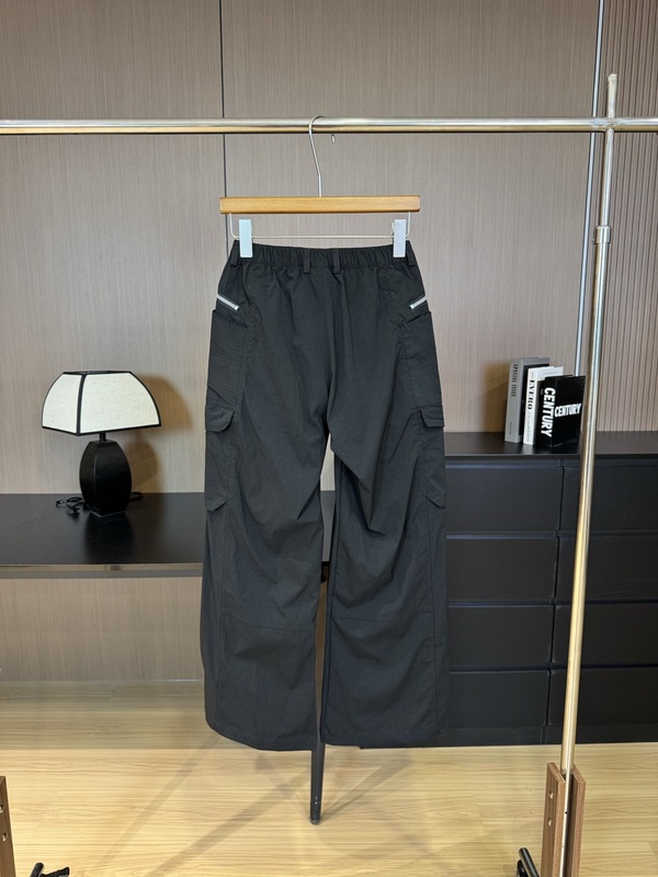 081607 夏季新款女士休闲宽松工装裤高腰刺绣耐磨防风多口袋伞裤|undefined