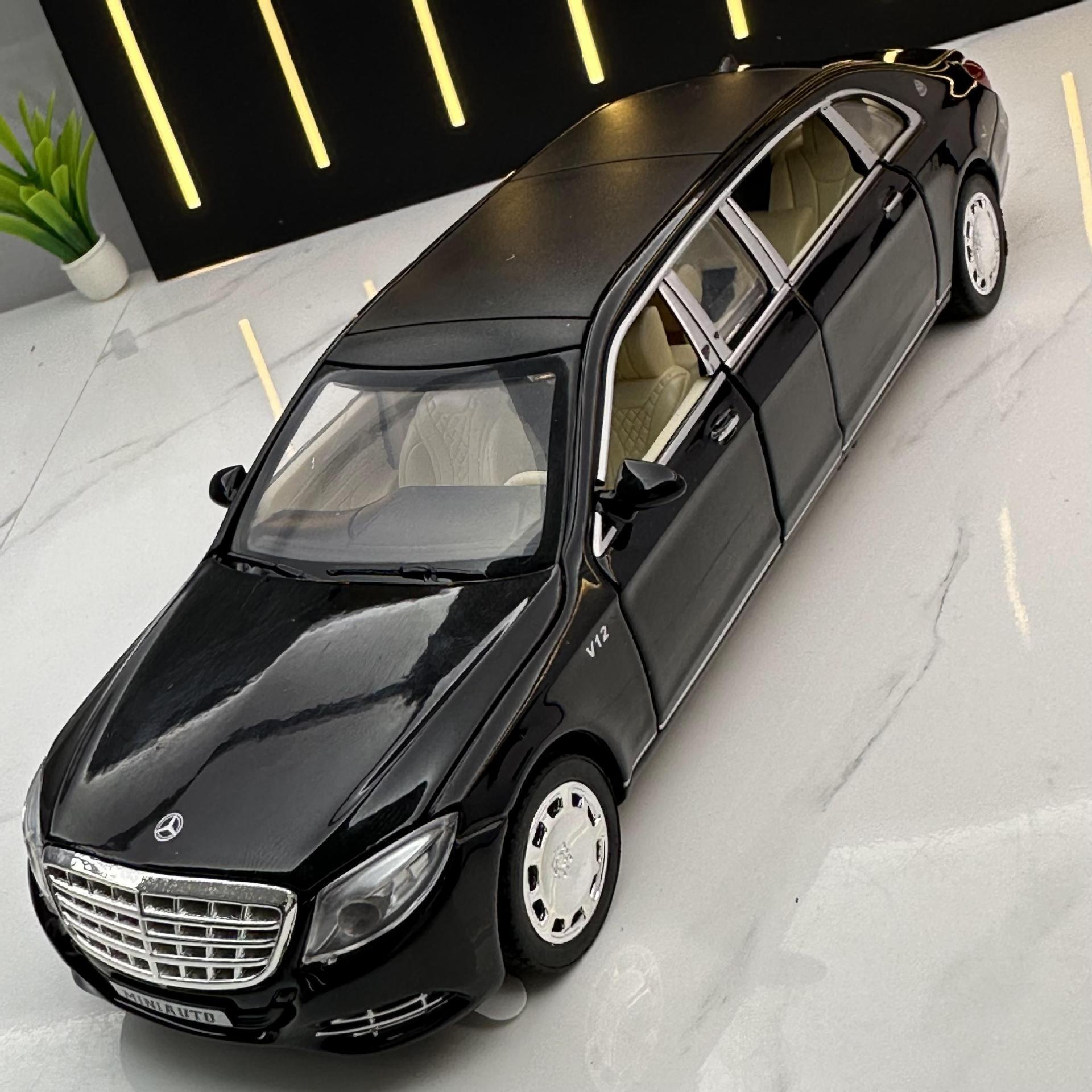Jianyuan aleación modelo de coche 1:32 Maybach S650 versión extendida tire con sonido y luz 6 puerta coche modelo adornos