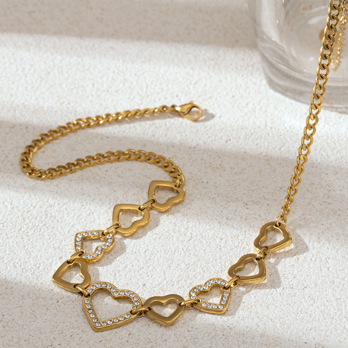 Collar de acero inoxidable de la UE y los Estados Unidos, el conjunto de joyas de nicho ligero de lujo de acero de titanio para mujeres no se desvanecen, joyas de dinero transfronterizas image 5