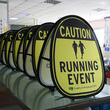 A屏双面展示蓝球足球场轮滑运动馆羽毛球馆隔离围挡折叠广告牌