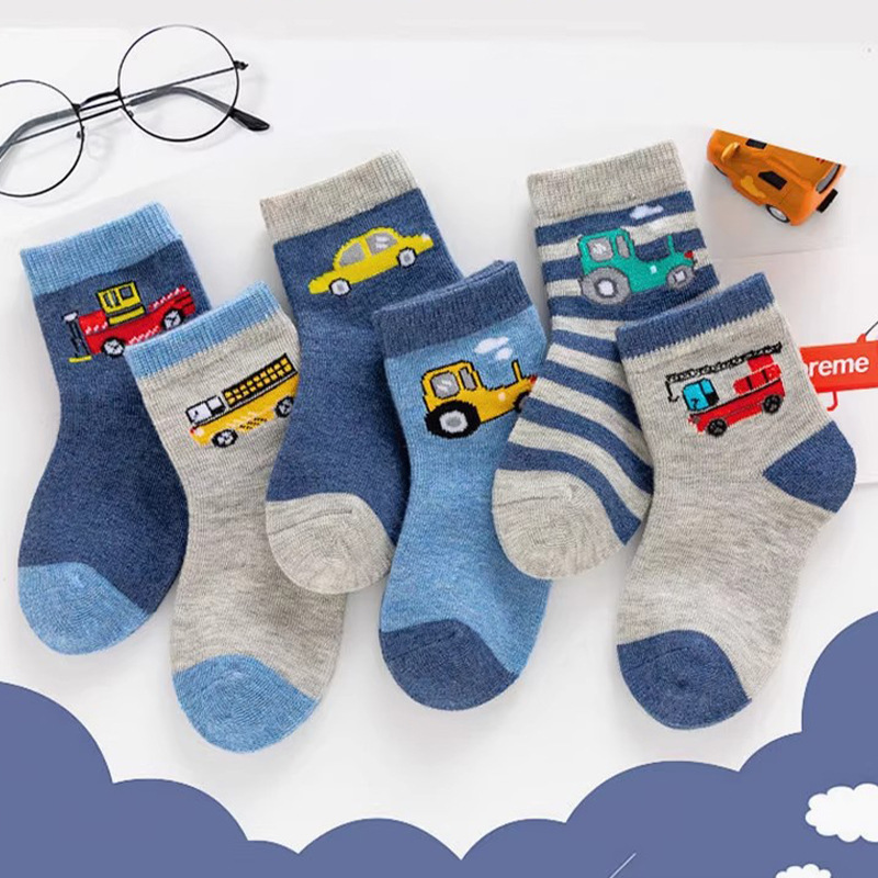 [Nuevo producto] calcetines infantiles transfronterizos coches coreanos niños calcetines de dibujos animados estudiantes deportes ociosos otoño