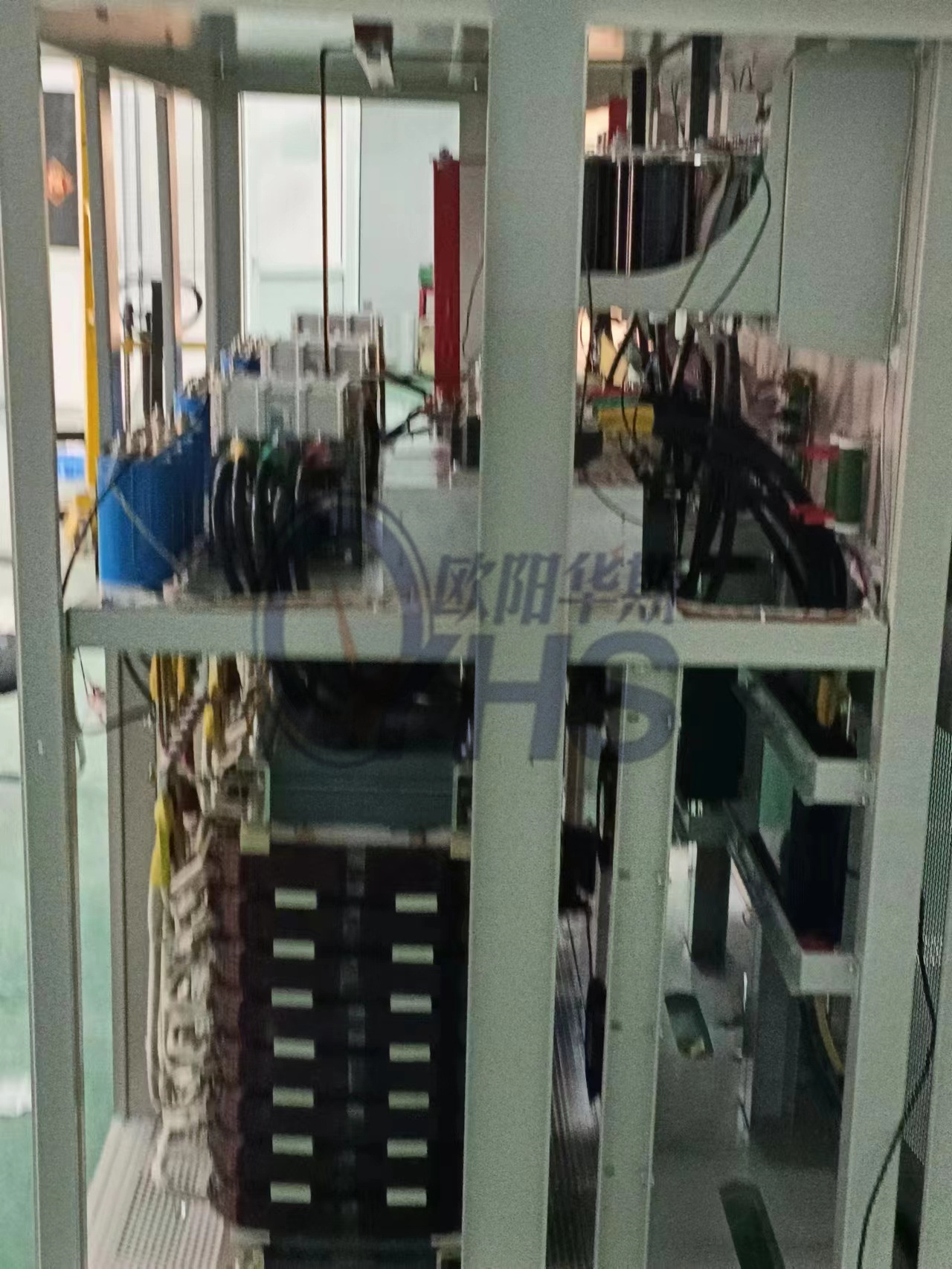 ŷ����˹����300KVA��Ƶ��Դ����ʯ��ׯ�����30HZ-150HZ�ɵ�