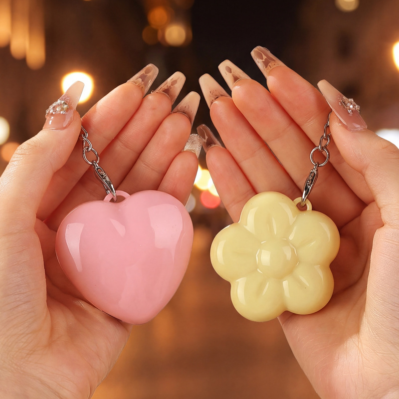 Bolsa ovalada lámpara de regalo de fábrica bolsos colgantes lindos llaveros recargables mochila en forma de corazón atmósfera luz de noche