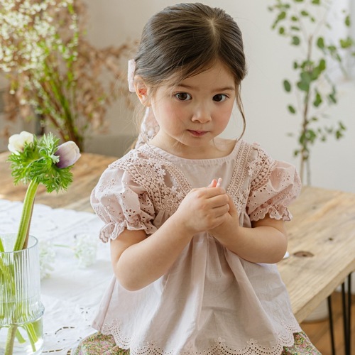 儿童泡泡袖纯棉娃娃衫夏季新款女童宝宝公主风甜美刺绣花边衬衫