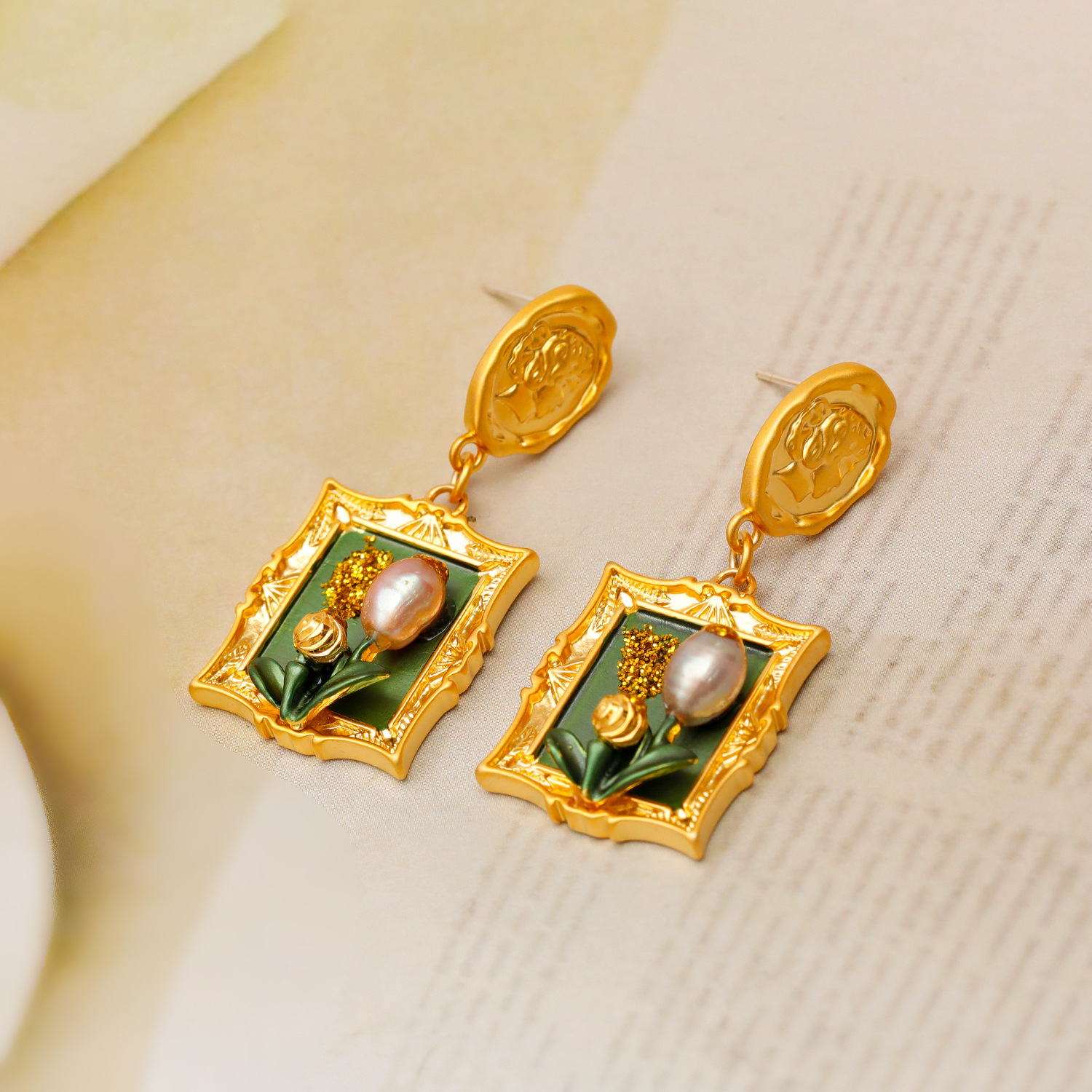 Organic design retro earrings pearl