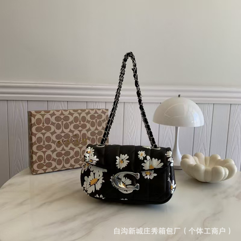 新しいシープスキンエリンチェーンクロスボディバッグクラシック多用途タビーシュランクシリーズレディースファッションバッグ|undefined