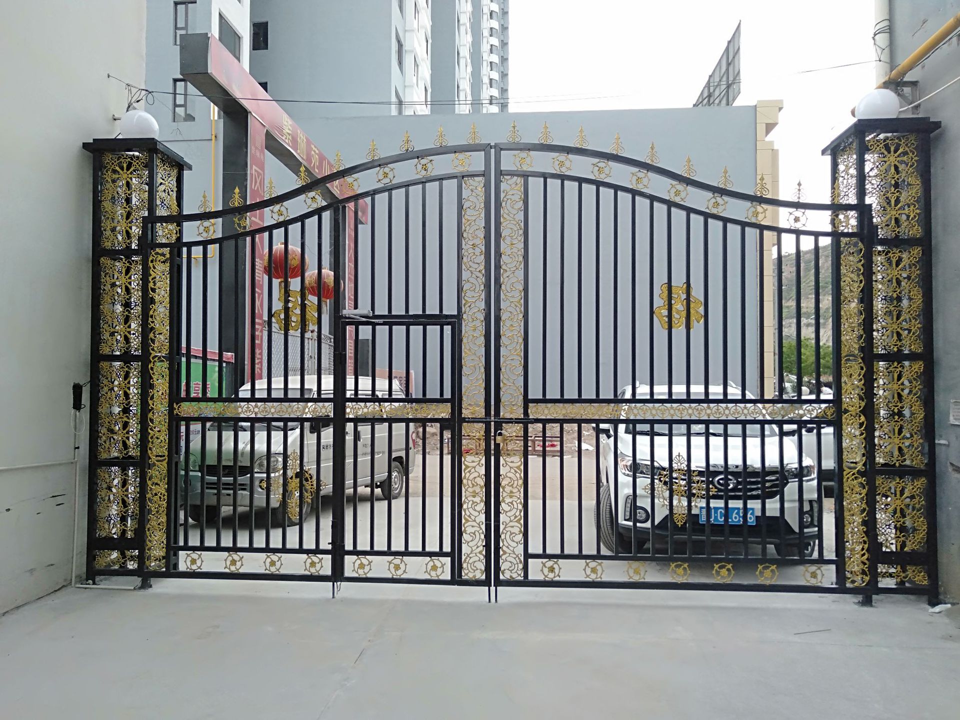 厂家直供别墅、铁艺大门 铝艺双开门 欧式对开庭院工艺铁大门-阿里巴巴