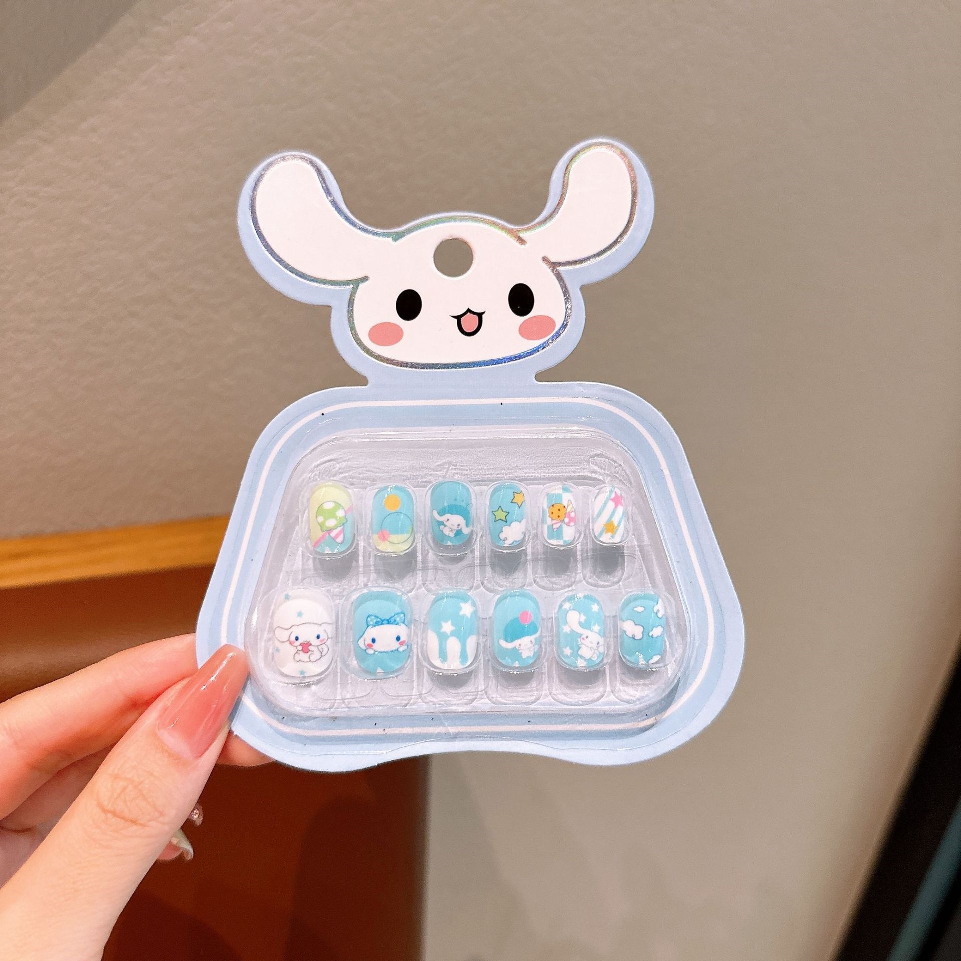 Niños Kulomi dibujos animados bebés usar uñas niñas lindas manicure parches de uñas impermeables para usar