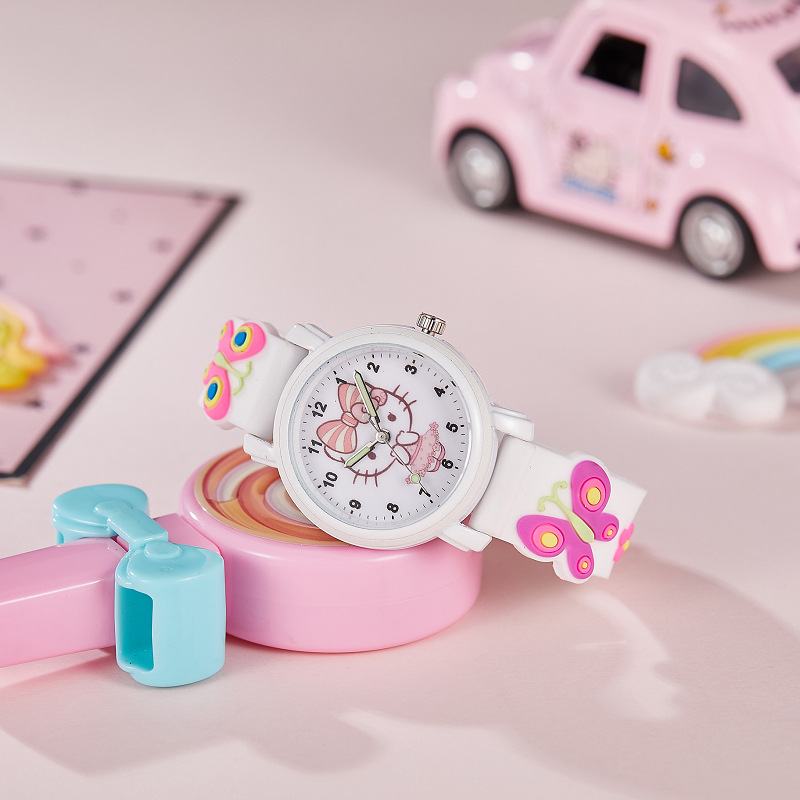 흰색 나비 스트랩과 흰색