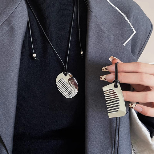 Korean fashionable small comb black rope necklace women's high-end temperament sweater chain long retro sweater chain wholesale
