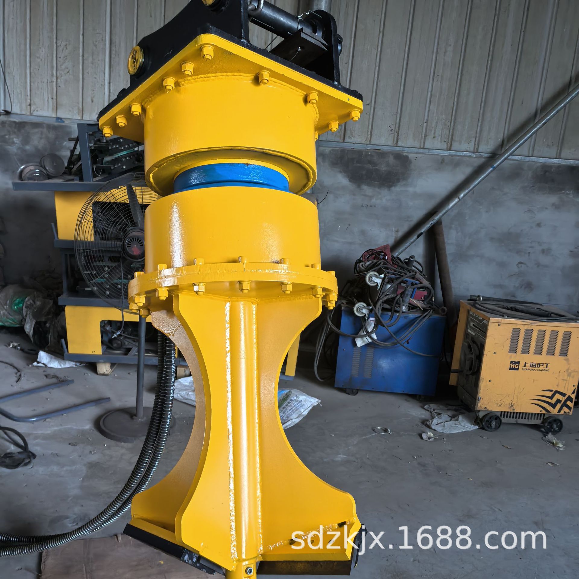 树根钻刨机 (11).jpg