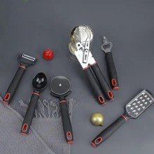 厂家直销多功能厨房小工具削皮刀雪糕更奶酪刨丝器