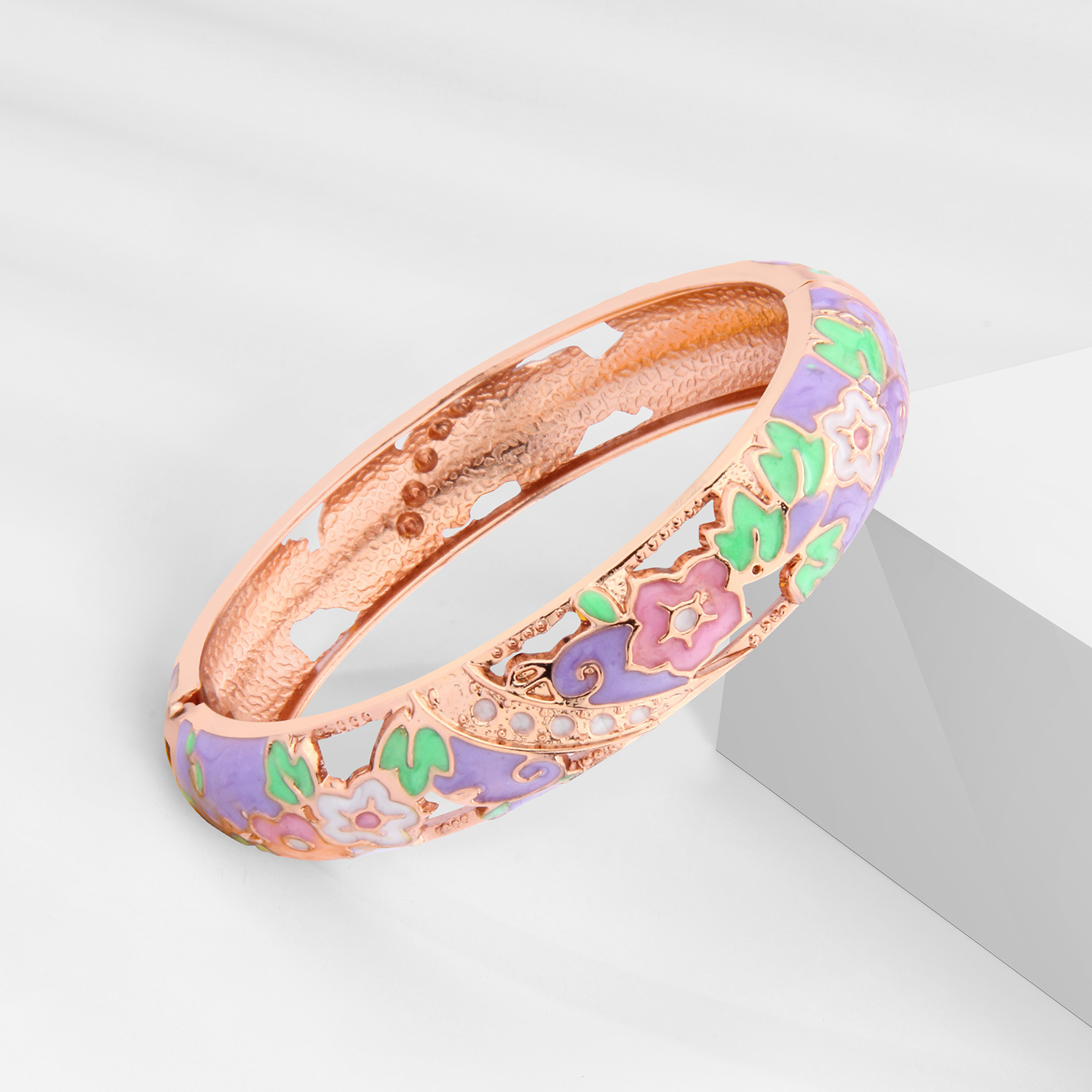 Flower Pattern Retro Flower Zinc Alloy Bangles Wholesale