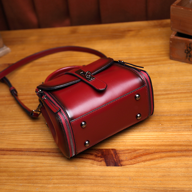 Women's Small Square Shoulder Bag Genuine Leather Retro Elegant Handbag Crossbody Bag Fashionable Small Square Bag - Thumbnail 4