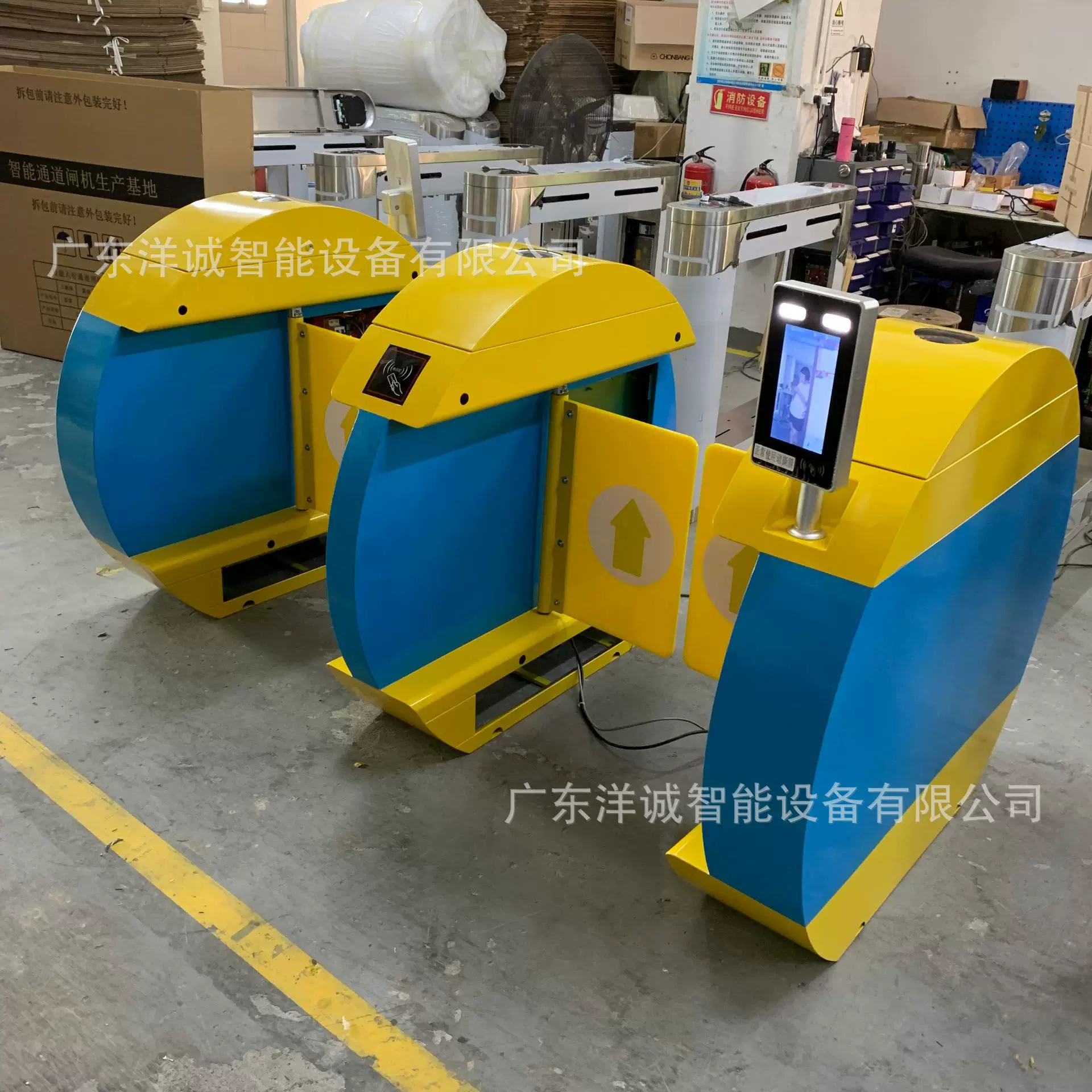 幼儿园卡通闸机 双色烤漆幼儿园摆闸 人脸抓拍推送摆闸门禁机厂家