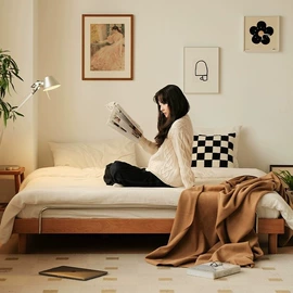 实木床;餐椅;餐桌