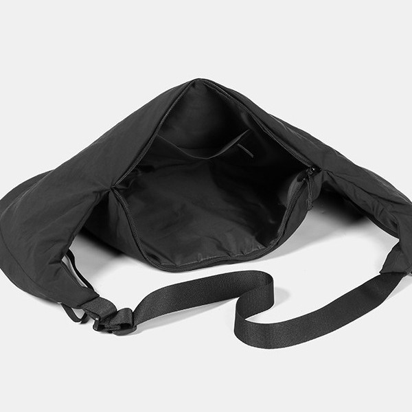 New Pleated Crescent Hobo Bag Drawstring Dumpling Bag For Women Large Capacity Stylish Shoulder Bag Commuter Crossbody Bag - Thumbnail 4