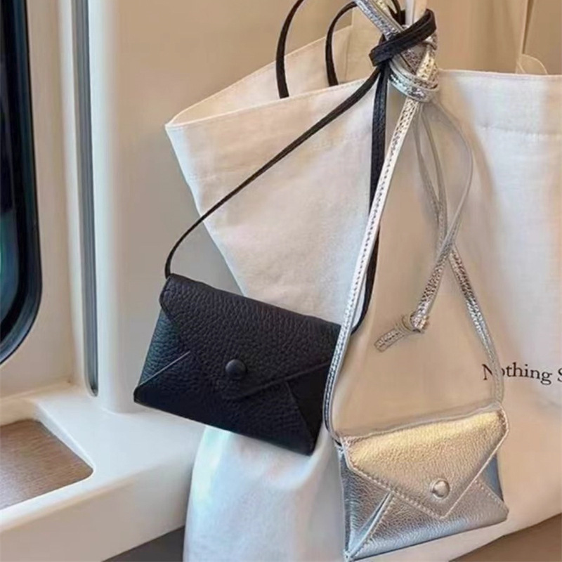 挂脖交叉形小包