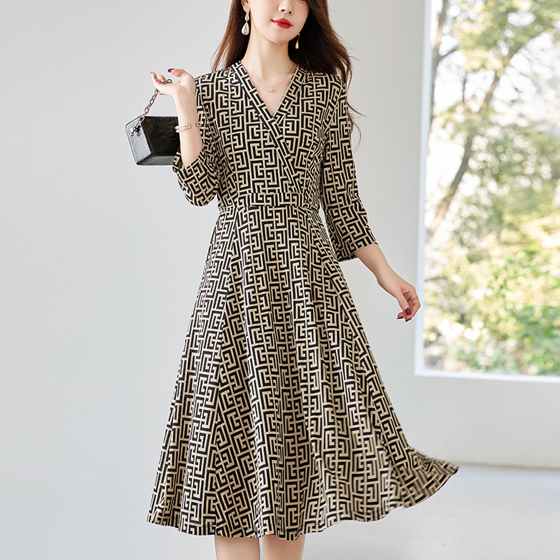オリジナル杭州シルク婦人服工場高級感ある厚手シルクプリント中年ママワンピース82497126|undefined