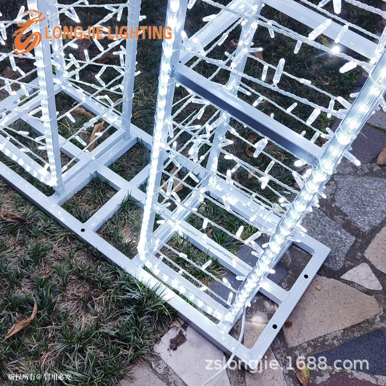 ��3.8�� ���巢��ѩ���������͵�  LEDԲ�����͵�