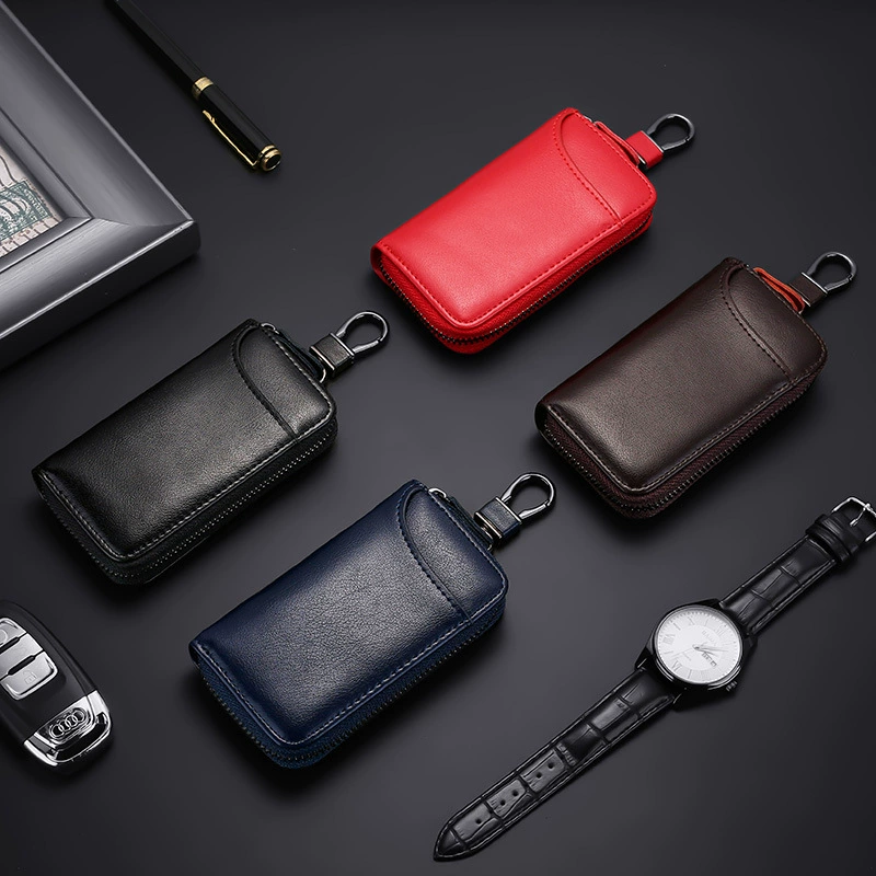 Ретро-силиконовый/поливинилуглеапасный? but polyurethane is полиуретановый, capacious key bag = вместительный футляр для keys? Пожалуйста: