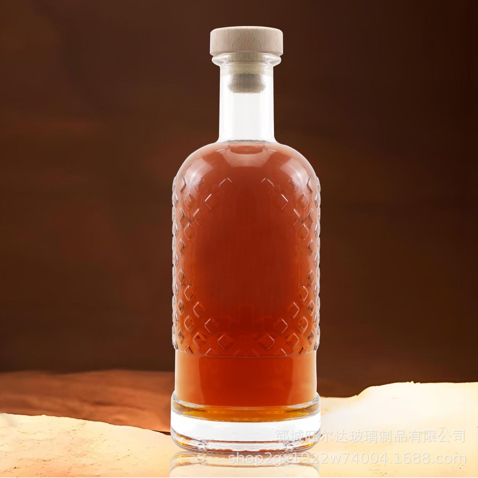 厂家批发菱形花纹玻璃果汁瓶自酿酒储酒瓶创意多用途酒水分装瓶