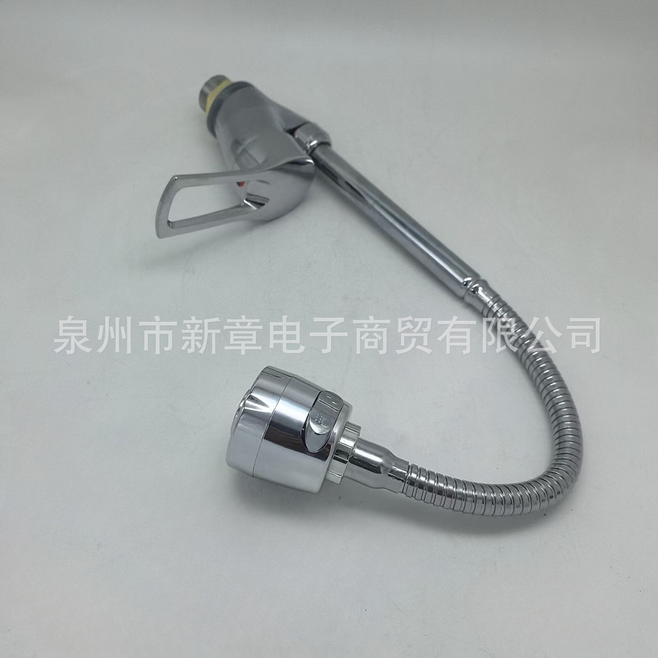 Cross-border universal showerhead, gold coin mixed water kitchen faucet, zinc alloy cold and hot sink, sink for washing vegetables, mixed water faucet undefined
