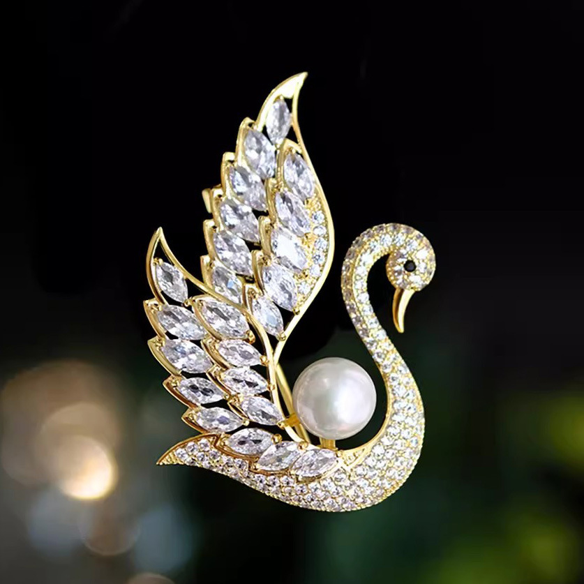 Swan Brooch, High-End Women's Luxury Pearl Corsage, New Niche High-End Brooch, Suit Accessories