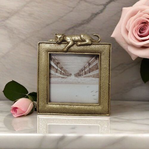 European photo frame, light luxury American European style bedroom table, high-end creative wedding photo frame, wedding photo frame