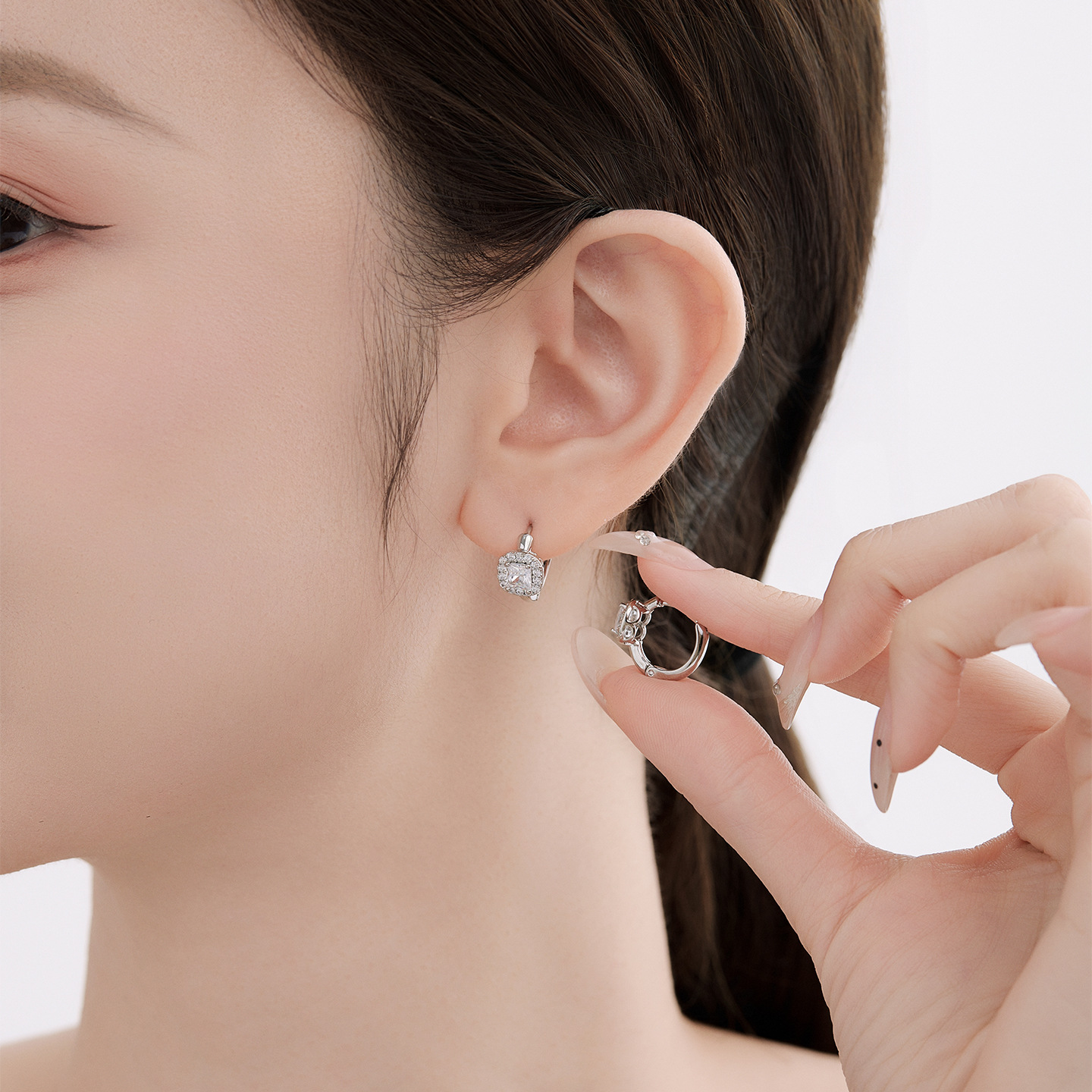 Xuping moda simple geometría cuadrada de azúcar de aleación de cobre chapado blanco ligero lujo aretes de aretes al por mayor