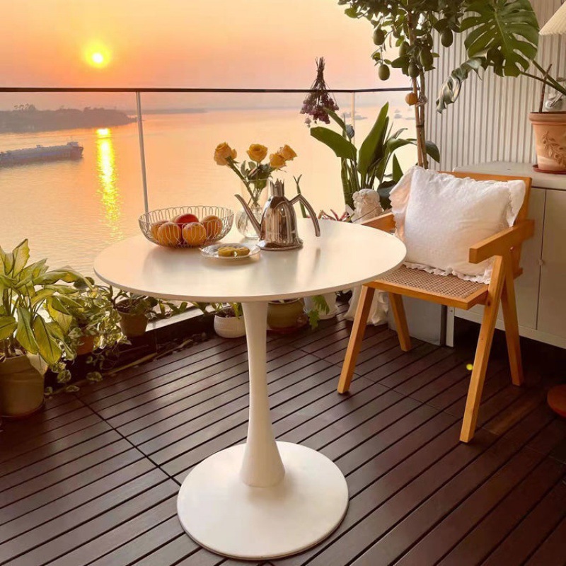 Round table minimalist tulip white casual negotiation table coffee tea shop dining table Nordic balcony small round table and chairs