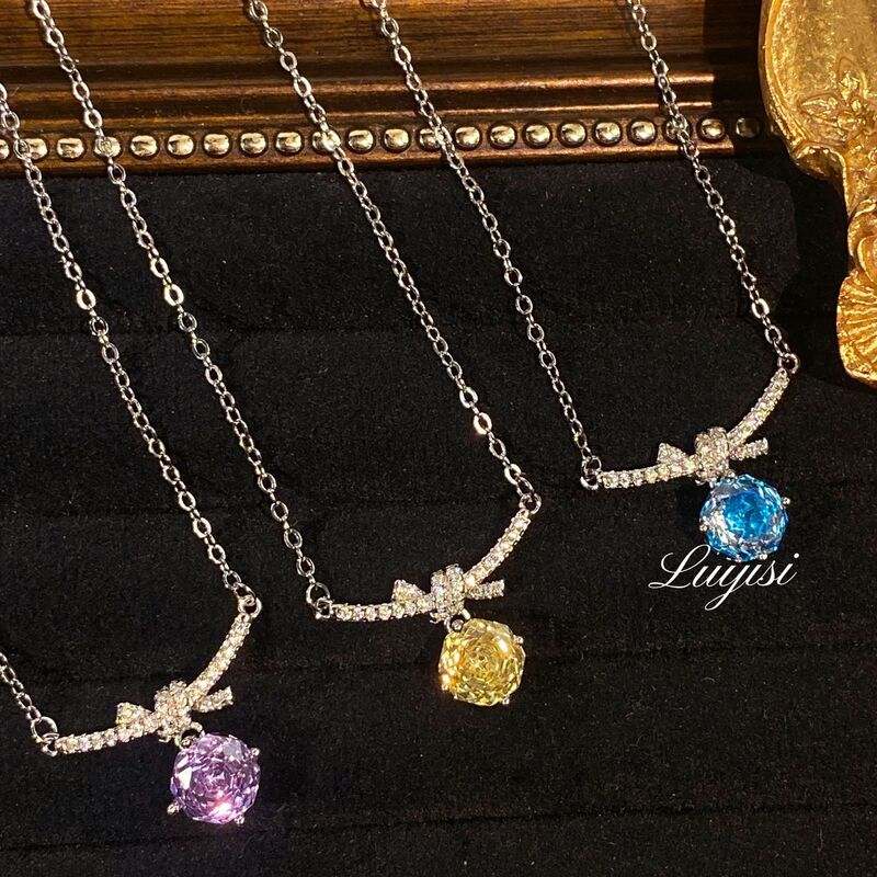 Live-Streamed Ultra-Shiny Octagonal Millennium Rose-Cut Aquamarine Cross Necklace for Women with Iba Green High-Carbon Diamond Clavicle Chain