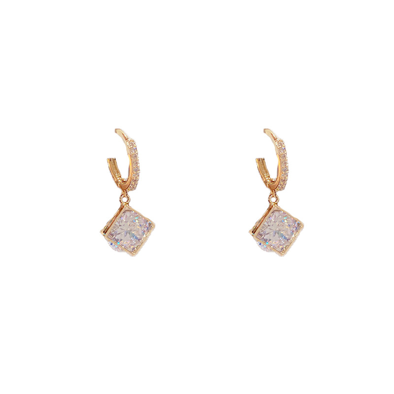 Elegant fashionable goods