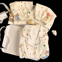 �羳��ͨС��녶����¿�˯����Ů�������������e�߼��К��|�Ҿӷ�