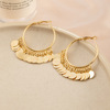 Fashionable golden metal earrings with tassels, European style, light luxury style