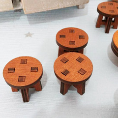 New Japanese-style mini wooden round table from the ZAKKA series, office desk microscale decorative model, creative craftwork