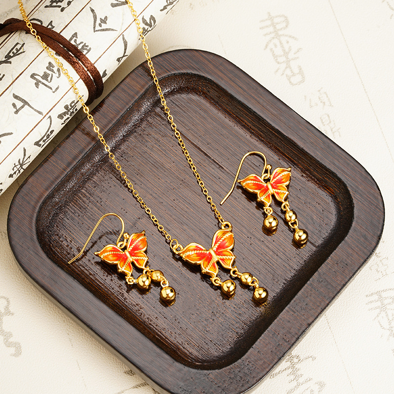 Antiguo collar de oro de arena vietnamita, esmalte de colores, pendientes de mariposa con flecos, lujo ligero, joyería de alta calidad que no se desvanece durante mucho tiempo