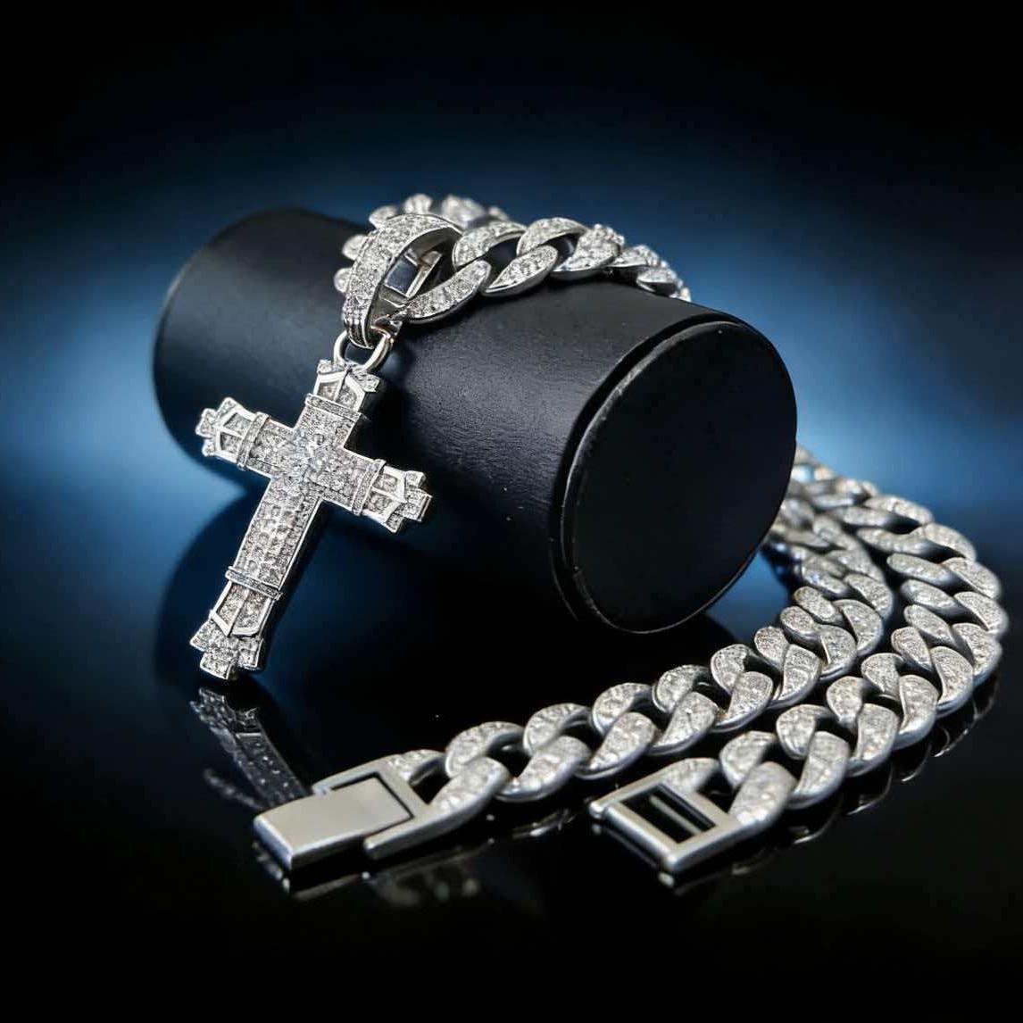 Nuevo colgante cruzado de hip-hop transfronterizo, collar de cruz de aleación de zinc con diamantes completos, creativo, personalizado, europeo y americano, para hombres