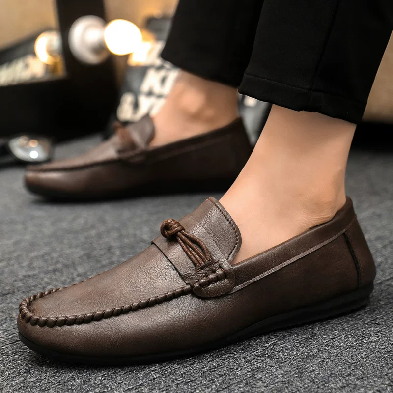Spring Social guy casual shoes tide shoes Doudou shoes men's lazy shoes, kicking men's shoes foreign trade large size