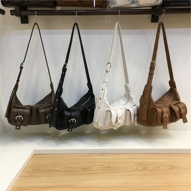 Retro one-shoulder bag