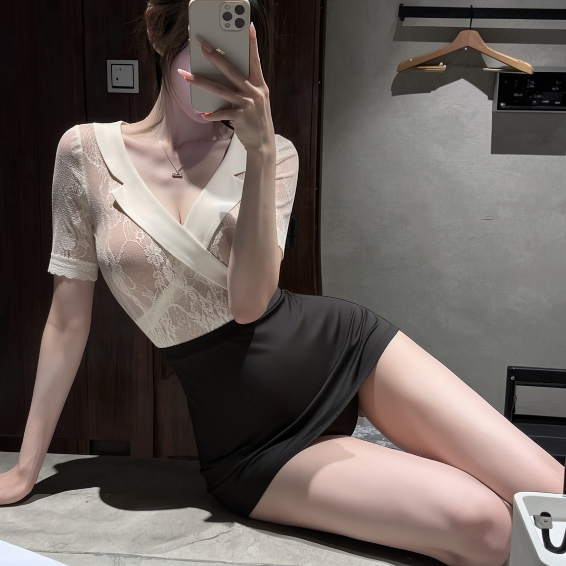Secretary-Style Costume Set with Fitted Top and High-Waisted Mini Skirt — detail image 3