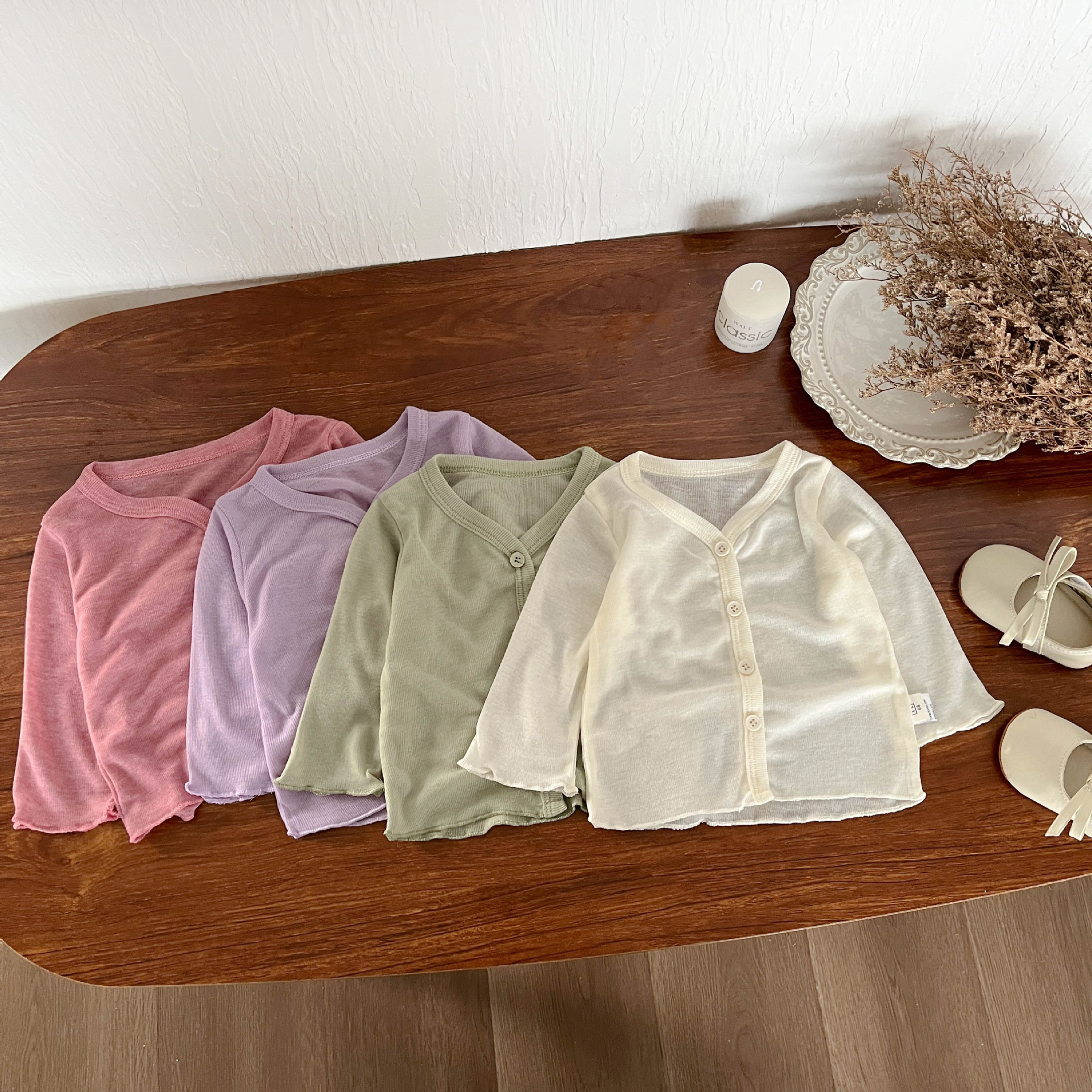 Chaqueta ligera para bebé, camisa con aire acondicionado, hombres y mujeres, cárdigan transpirable de color sólido para niños, ropa de protección solar suave y cerosa para bebés, transpirable