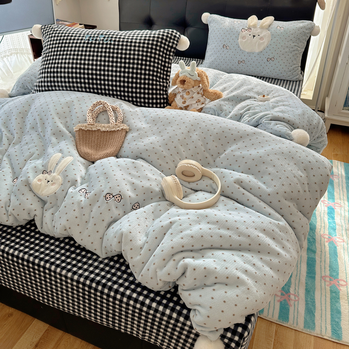 Parure de lit coréenne en velours de lait épais et duveteux, drap-housse et housse de couette en flanelle polaire corail chaude pour l'hiver_voghion.com