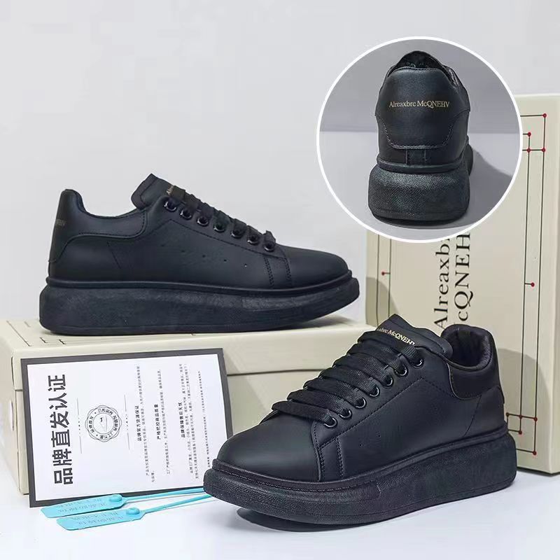 Zapatos blancos para mujeres con suela gruesa y cómodo, zapatos de moda para mujeres con cuero alto, zapatos deportivos casuales transpirables, zapatos de skate para estudiantes.