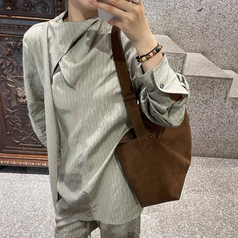 Sac à bandoulière simple en daim givré polyvalent et décontracté de l'influenceur Instagram, nouveau modèle 2024_voghion.com
