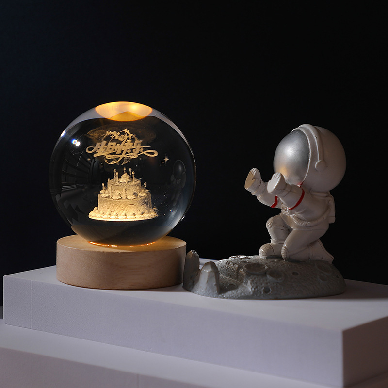 Feliz cumpleaños a Crystal Ball 6cm sin base