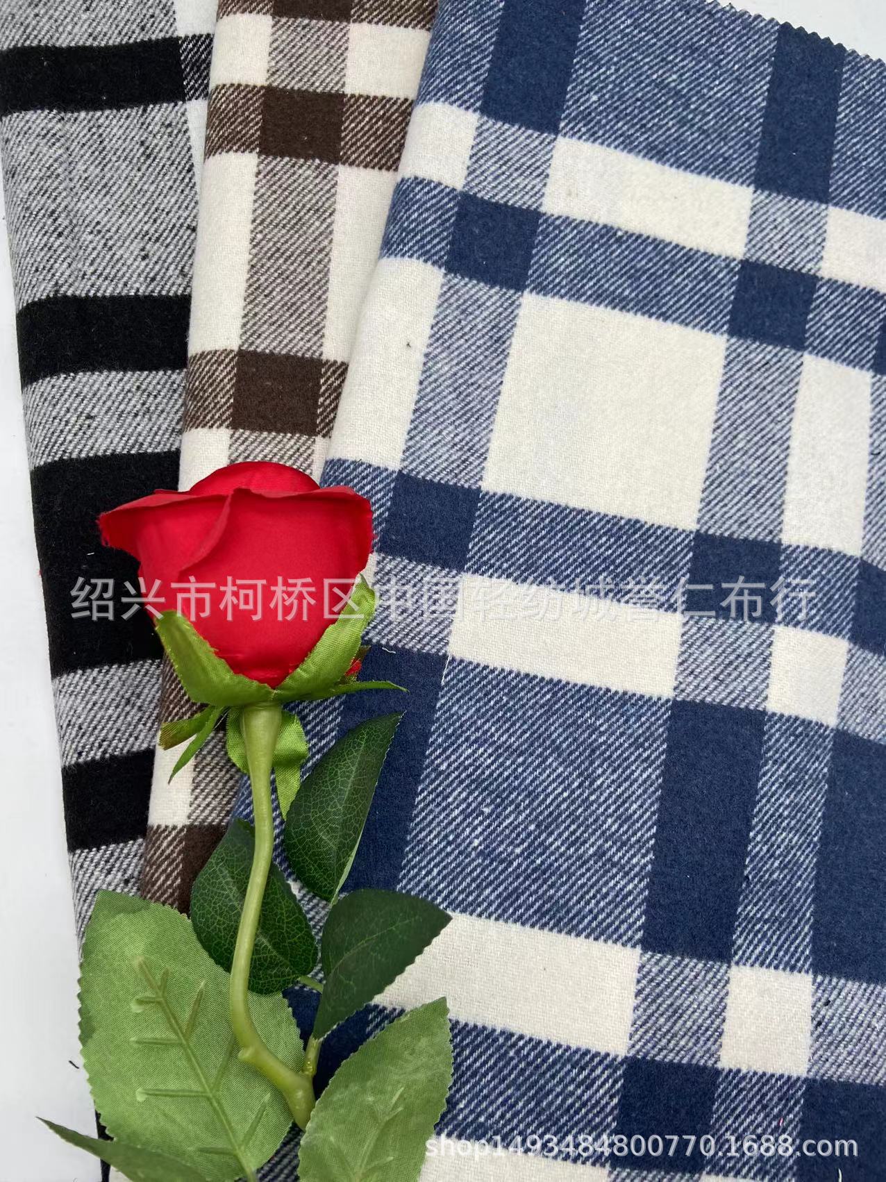 现货磨毛童装格子布女装衬衫布涤棉色织布法兰绒面料现货供应批发